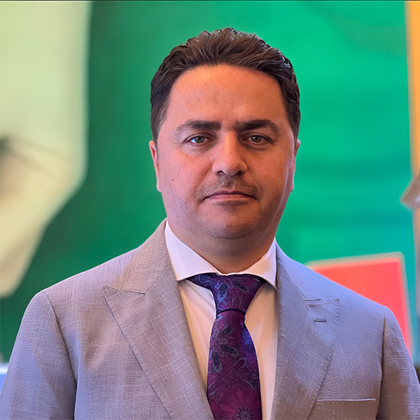 الدكتور ديار عبدالواحد صالح