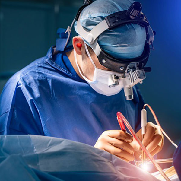 الدكتور ازاد محمد نجيب القادري