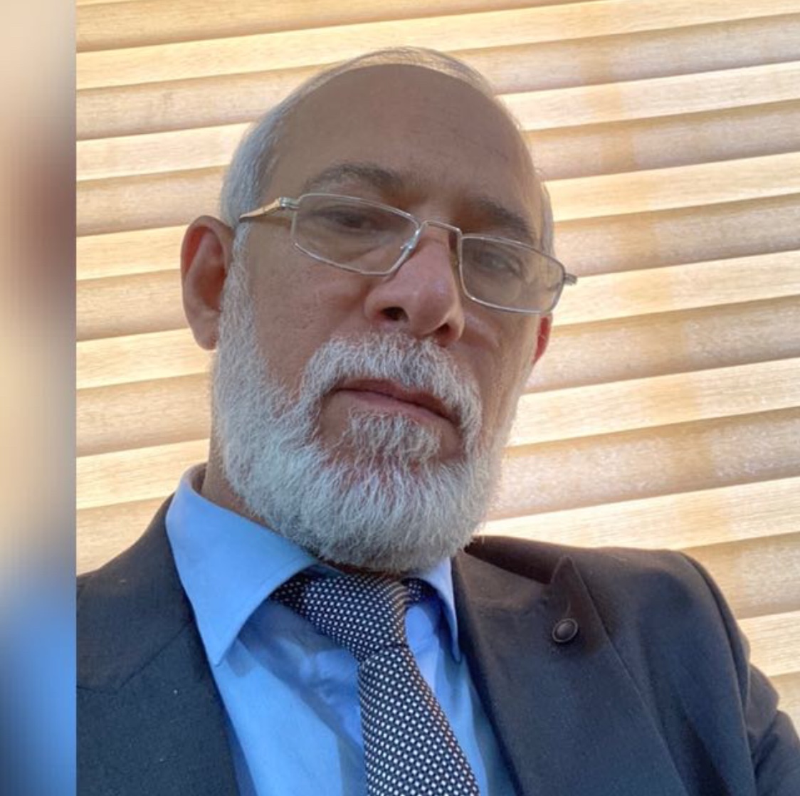 الدكتور عبد الستار المذخور