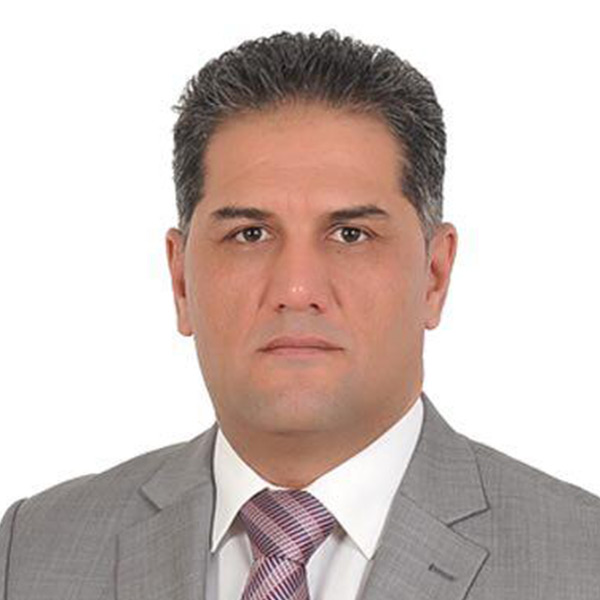 الدكتور شاكر عبدالعزیز